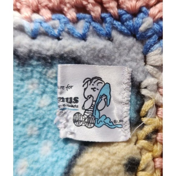 Project Linus Handmade Hedgehog Print Fleece Baby Blanket With Crochet Border - Picture 4 of 7